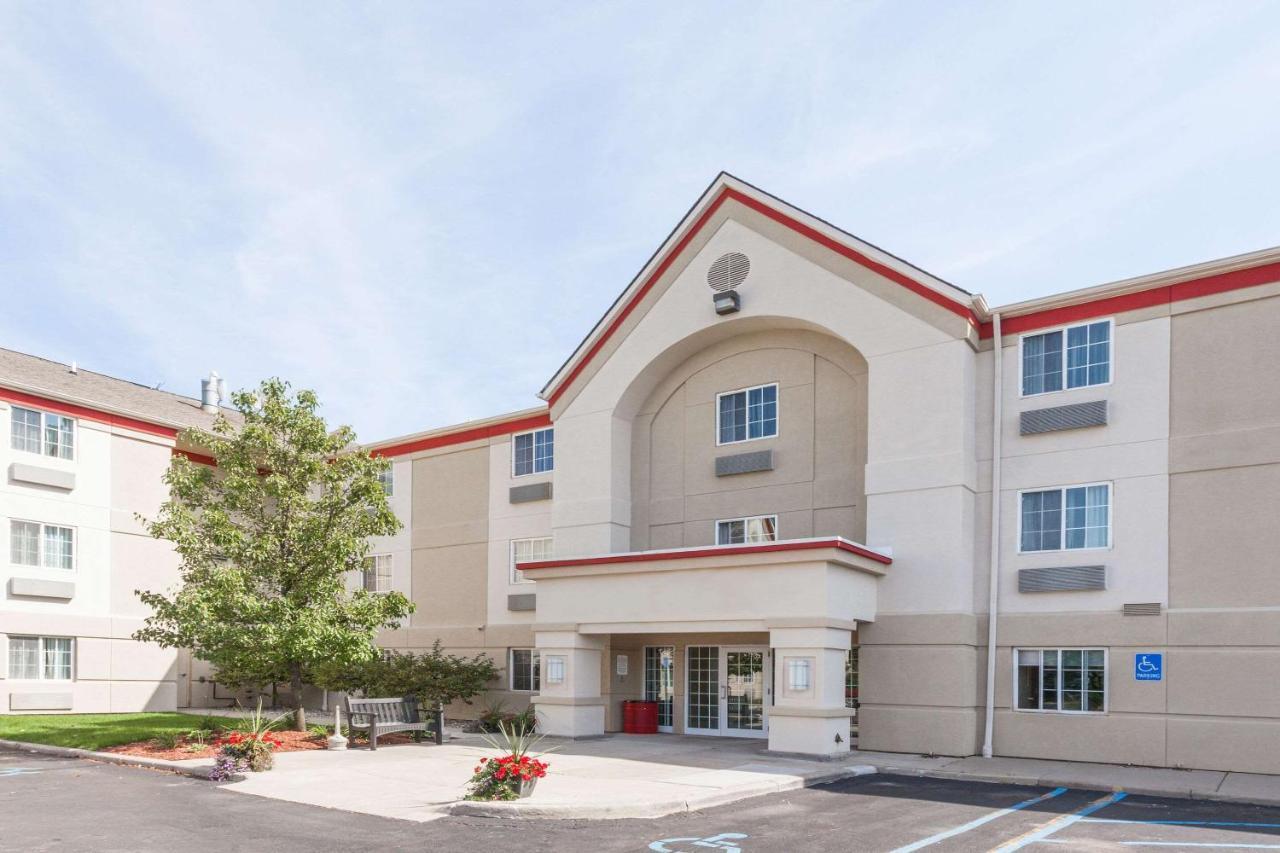 MainStay Suites Detroit Auburn Hills Extérieur photo