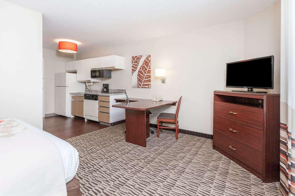 MainStay Suites Detroit Auburn Hills Chambre photo