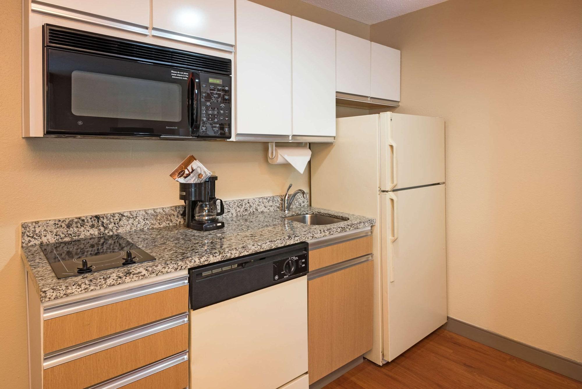MainStay Suites Detroit Auburn Hills Extérieur photo