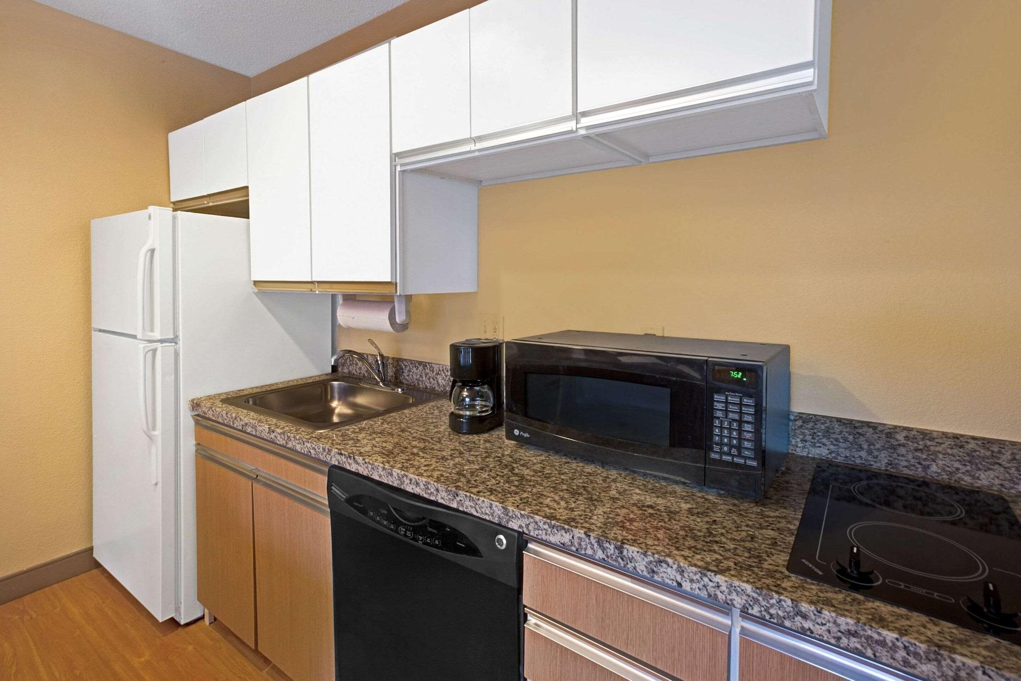 MainStay Suites Detroit Auburn Hills Extérieur photo