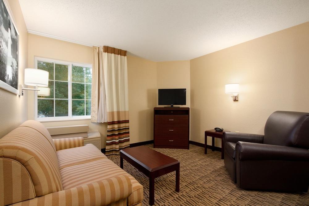 MainStay Suites Detroit Auburn Hills Extérieur photo