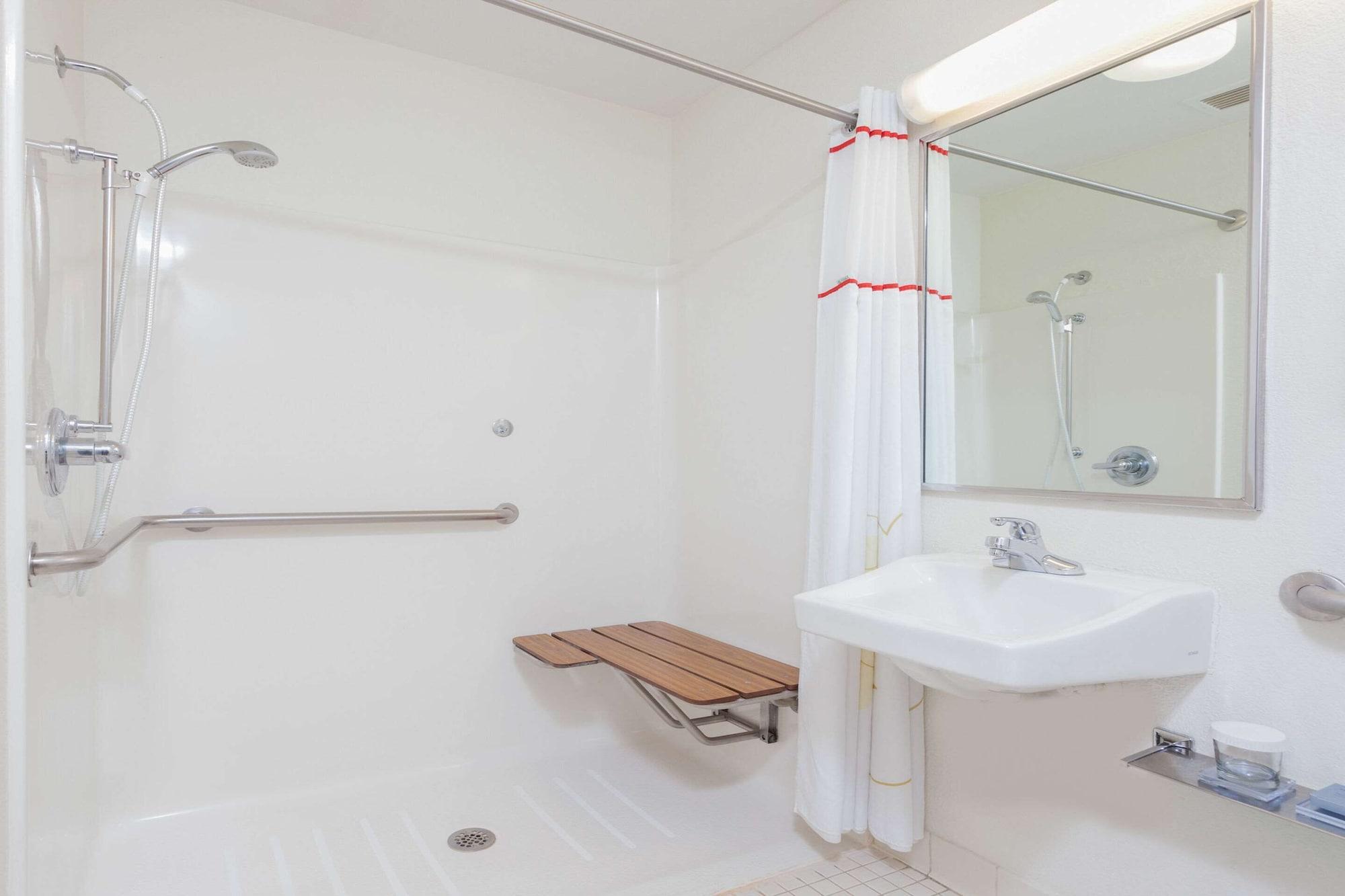 MainStay Suites Detroit Auburn Hills Extérieur photo