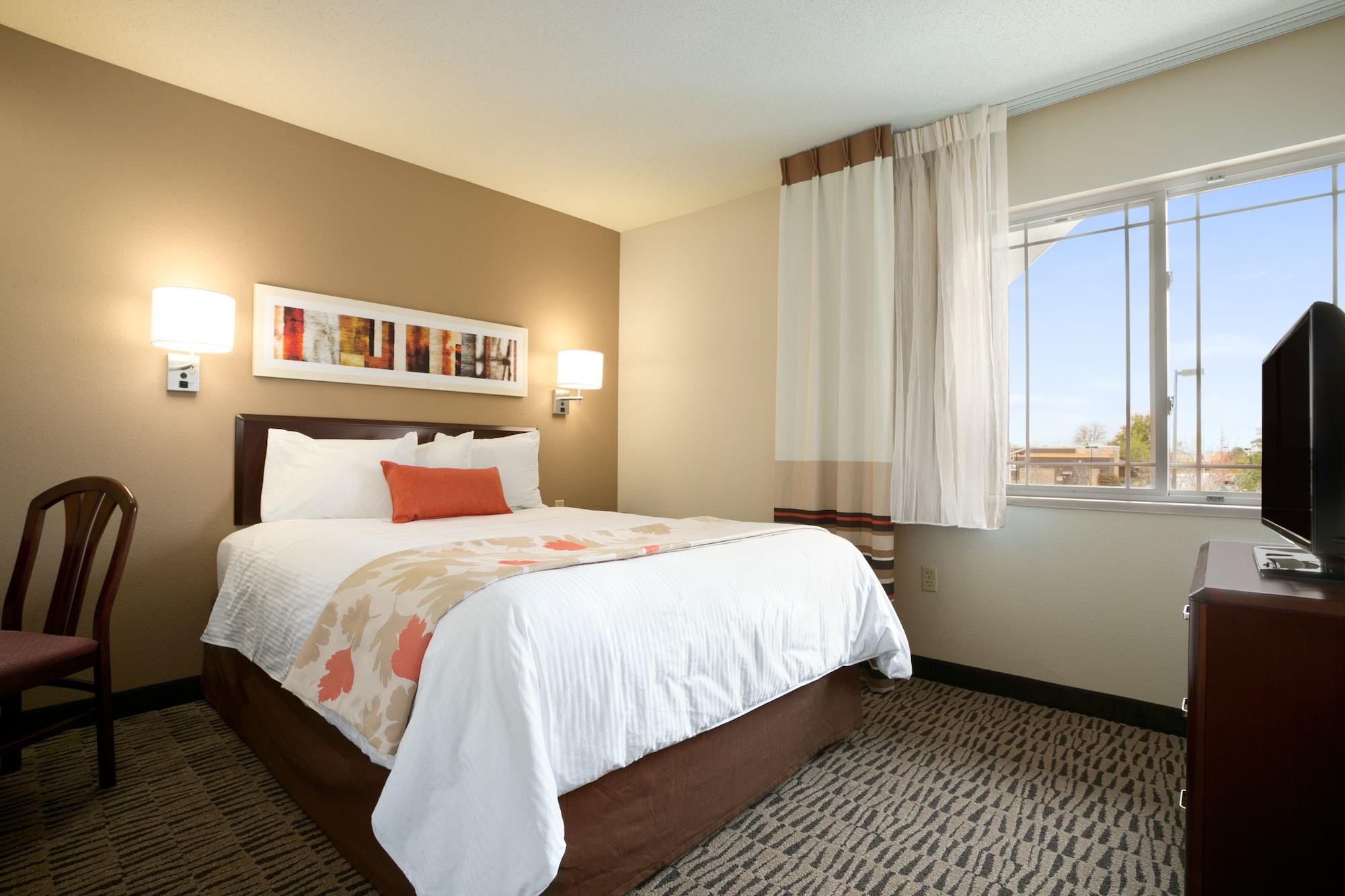 MainStay Suites Detroit Auburn Hills Extérieur photo