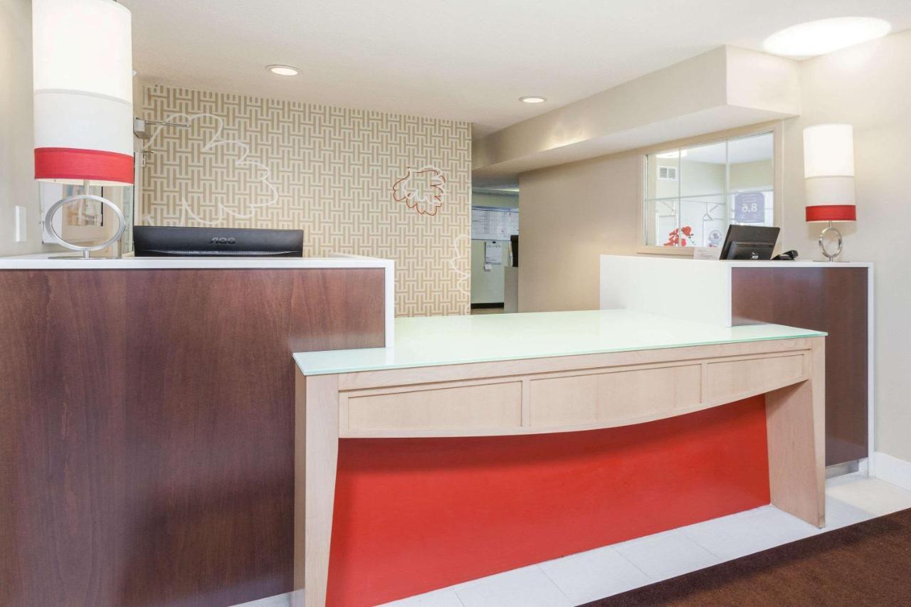 MainStay Suites Detroit Auburn Hills Extérieur photo